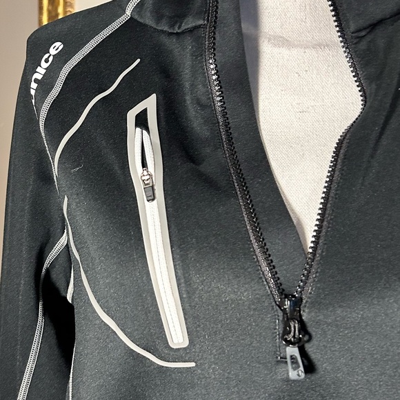 Sunice Womans Sports Lightweight Quarterzip Pullover - Picture 5 of 12